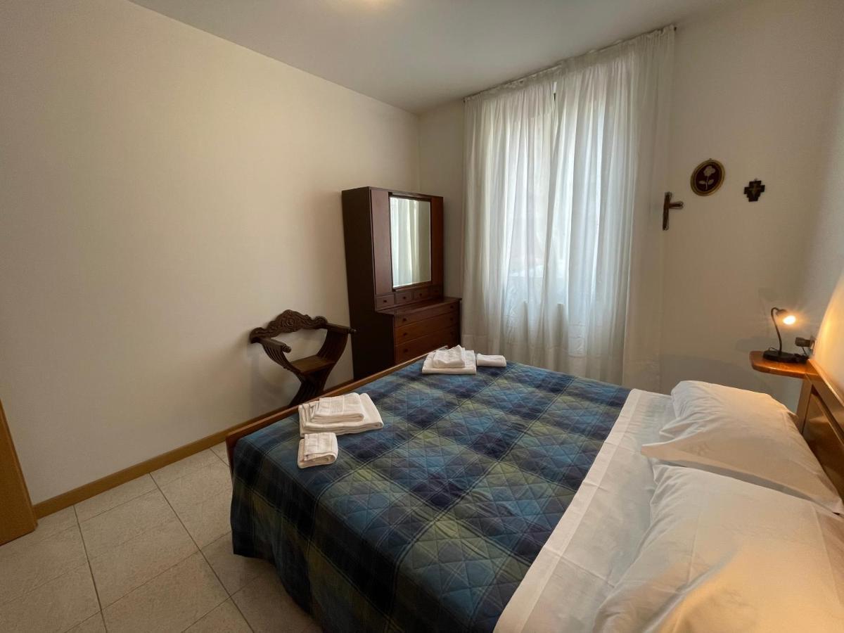 Cozy Apartment With Private Parking On Domaso'S Lakeside - Larihome A09 Exterior photo